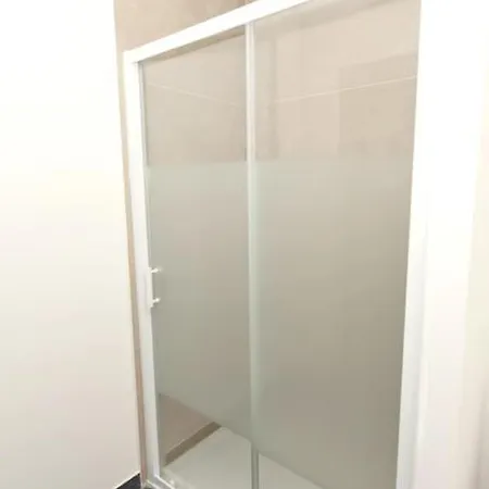 Les Marots , - France Apartment Troyes